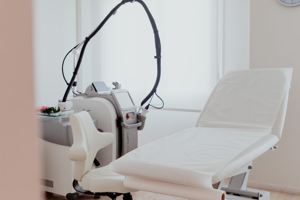 Πόσες συνεδρίες laser για μόνιμη αποτρίχωση